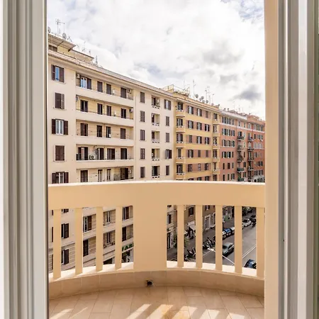La Margherita, Comfort A Few Steps From San Giovanni アパート